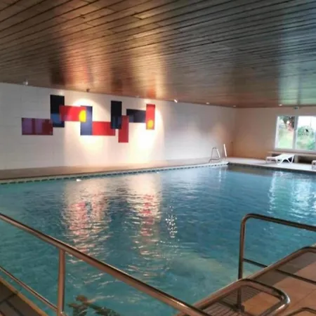 Familienauszeit Mit Indoorpool, Sauna, Netflix, Disney, Homeoffice 50-100 Mbit Internet Inkl Bettwaesche Handtuecher Reinigung