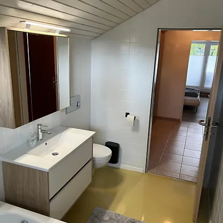 아파트 Familienauszeit Indoorpool, Sauna, Optional Vielpass Karte, Netflix, Disney, Inkl Bettwaesche Handtuecher Reinigung , 150 Mbit Internet 미센 윌햄스