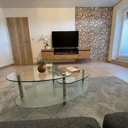 Familienauszeit Indoorpool, Sauna, Optional Vielpass Karte, Netflix, Disney, Inkl Bettwaesche Handtuecher Reinigung , 150 Mbit Internet 미센 윌햄스