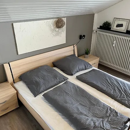 아파트 Familienauszeit Indoorpool, Sauna, Optional Vielpass Karte, Netflix, Disney, Inkl Bettwaesche Handtuecher Reinigung , 150 Mbit Internet *